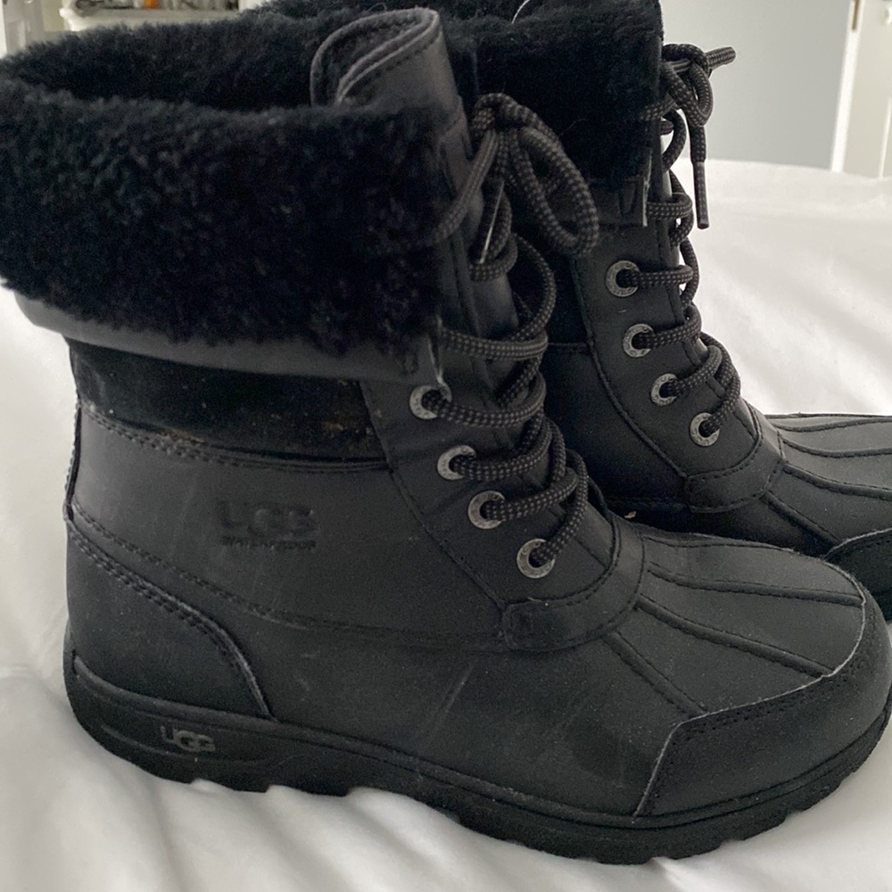 UGG Black Snow Boots, Youth size 4 - Picture 7 of 8